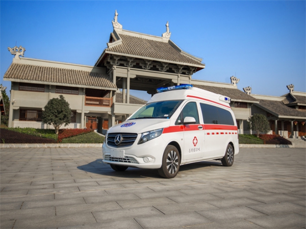 奔馳國六救護(hù)車