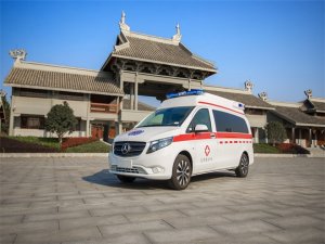 奔馳國(guó)六救護(hù)車